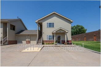 Building Photo - 333 S Tyler Rd