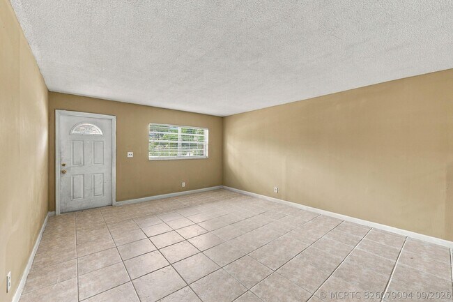 Foto del edificio - 4106 Riverside Dr
