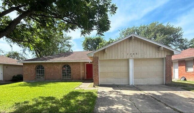 2 Bedroom Houston TX Houses for Rent under $1,250 - 7 Homes