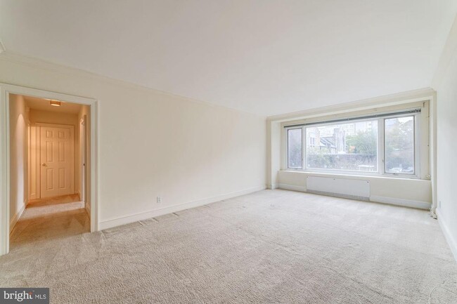 Building Photo - 2475 Virginia Ave NW