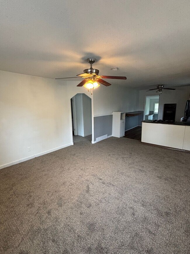 Foto del edificio - Spacious 3 Bedroom Home in South Council Bluffs!