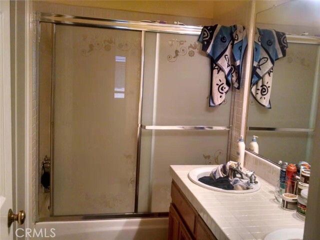 Building Photo - 5645 Delacroix Way