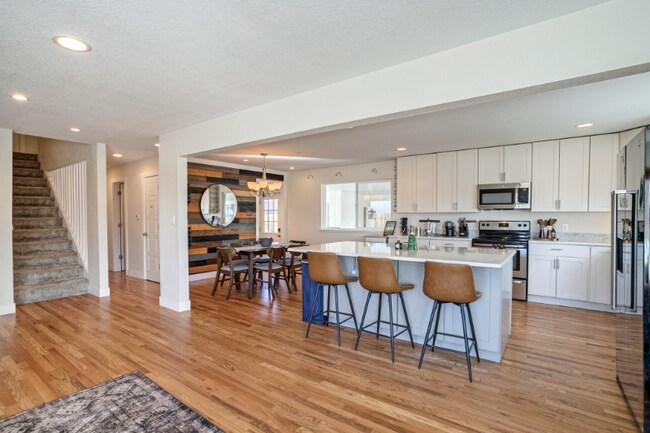 Foto del edificio - 10490 W Dakota Ave