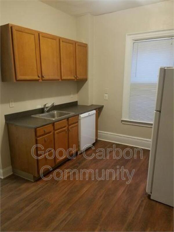 Building Photo - 77 Richmond Ave