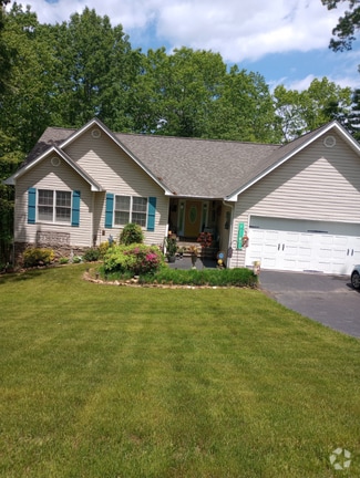 Building Photo - 106 Brookwoods Ln