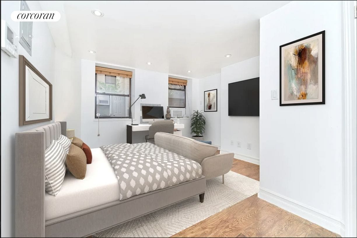 Primary Photo - 226 W 13th St