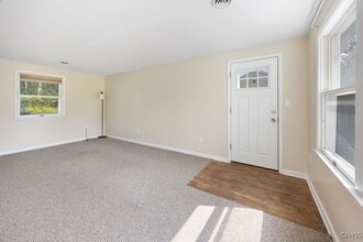 Building Photo - 8839 English Rd