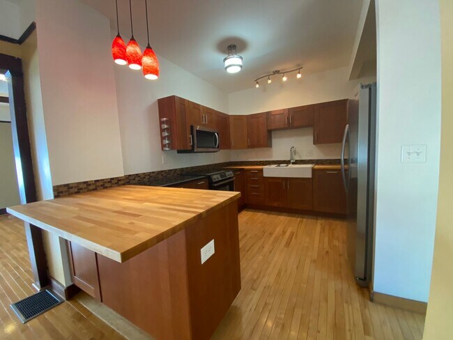 Foto del edificio - 3 Bedroom Home for Rent - HR Heights