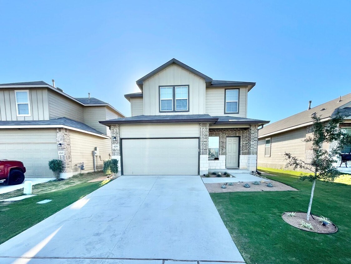 4251 Lake Ritter St, Saint Hedwig, TX 78152 House Rental in Saint