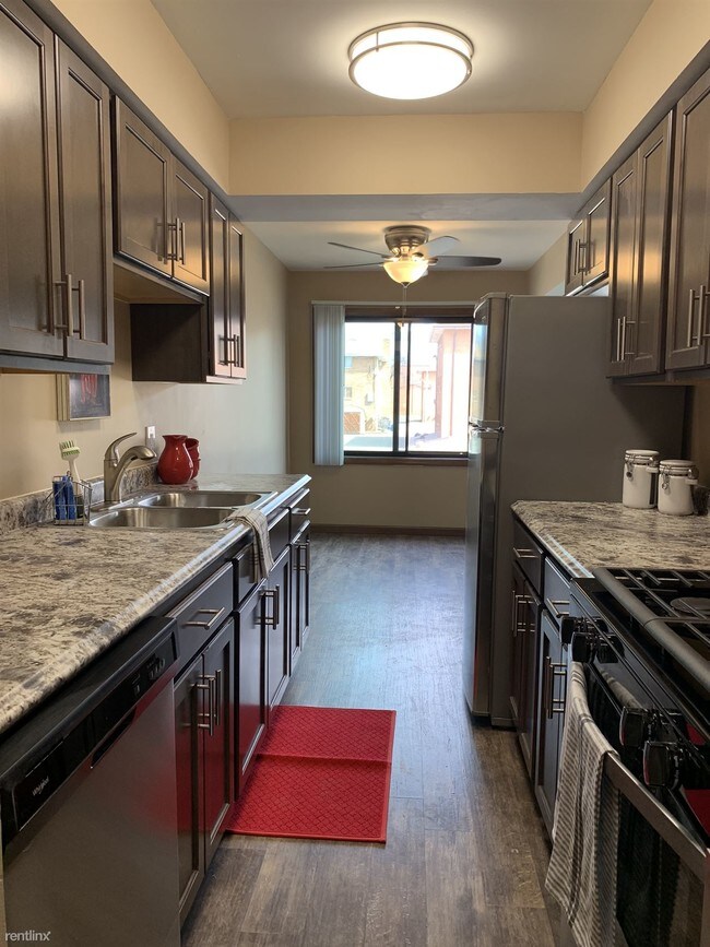 Foto del edificio - 2 br, 1 bath  - Penn Apartments