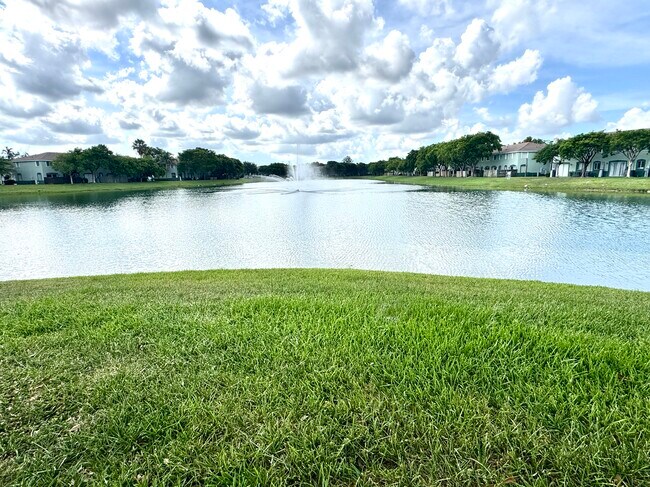 Foto del edificio - 1413 SE 27th Ct