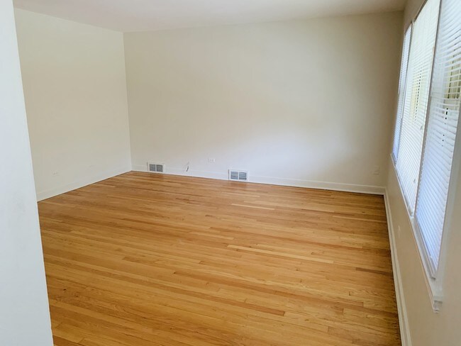 Foto del edificio - 8732 S Blackstone Ave