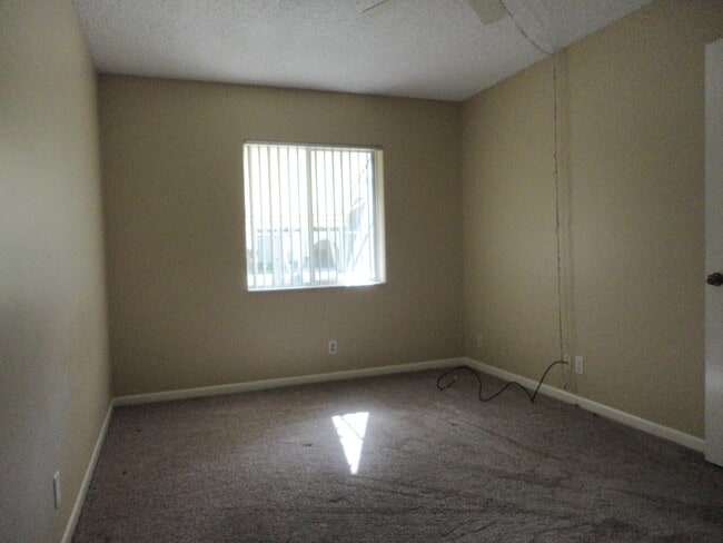 Building Photo - 110 Lake Pine Cir