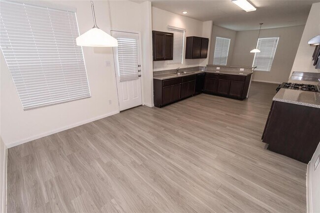 Building Photo - 15 Catalina Ct