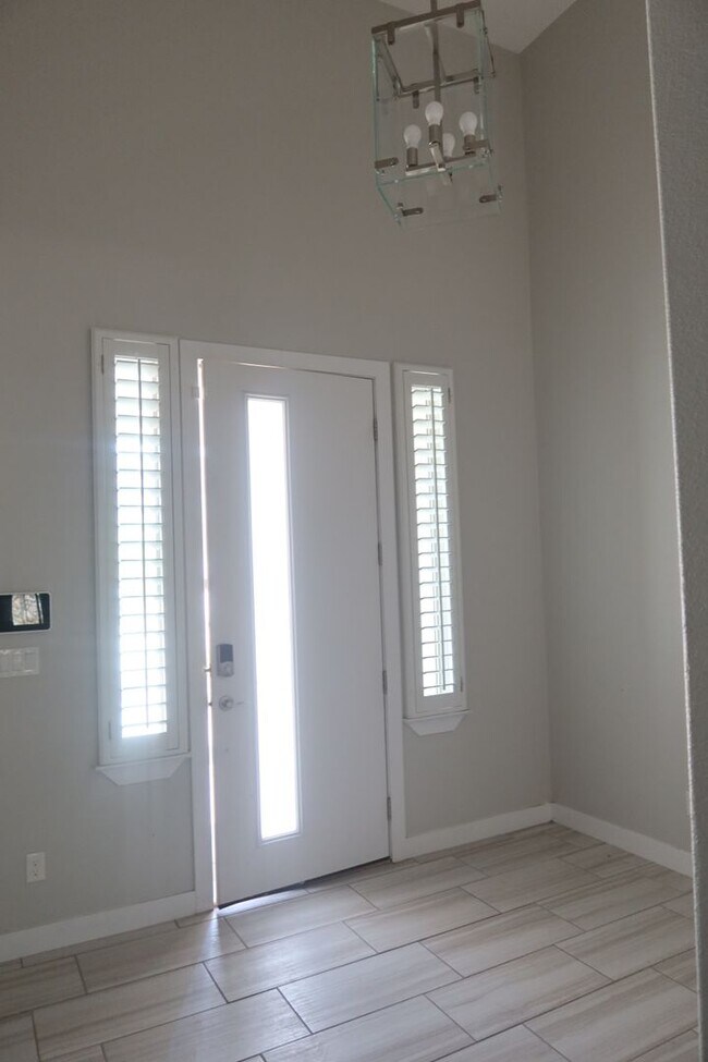 Foto del edificio - 917 KILVINGTON ST.