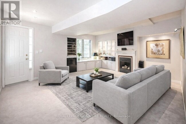 Building Photo - 2871 Darien Rd