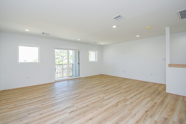 Foto del edificio - 15000 S Richmond Ave