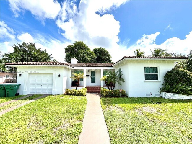 Foto del edificio - 13101 NW Miami Ct