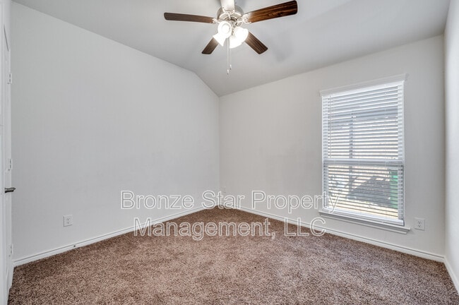 Building Photo - 1621 Ferguson Ln