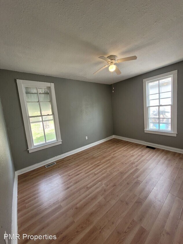 Foto del edificio - 1 br, 1 bath House - 920 South 16th Street