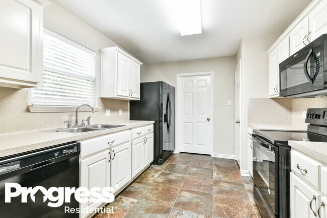 Building Photo - 4722 San Antonio River Dr