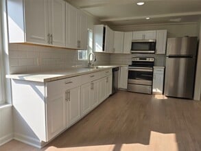 Building Photo - 505 Park Ln