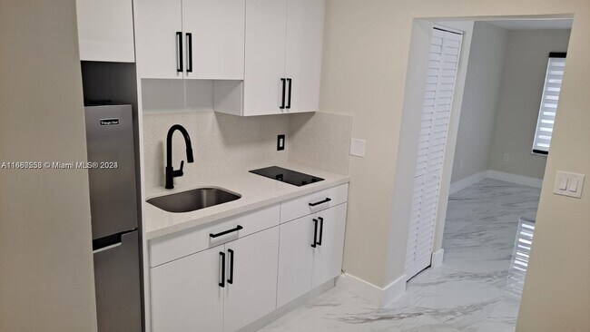 Foto del edificio - 4055 SW 103rd Ave