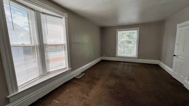 Foto del edificio - 306 Hollister Ave SE