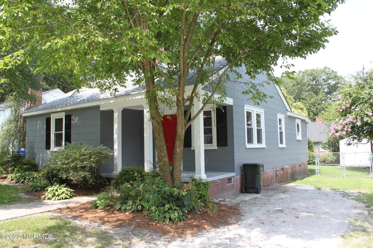 206 S Meade St, Greenville, NC 27858 House for Rent in Greenville, NC