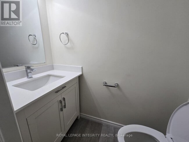 Building Photo - 53 Sarrazin Way