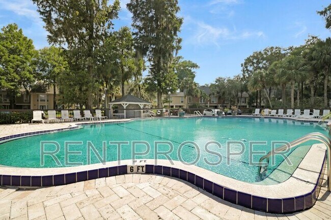 Foto del edificio - 4022 Versailles Dr