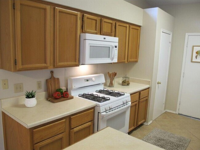 Foto del edificio - 1301 Texas Oak Way