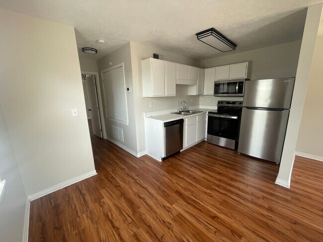 Foto del edificio - GS-581 Dexter Dr