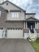 Building Photo - 449 Avens St