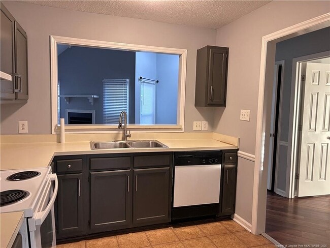 Building Photo - 5602 Bimini Pl