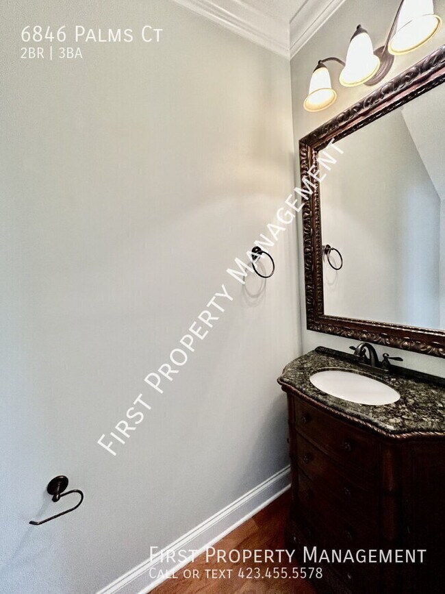 Foto del edificio - 6846 Palms Ct