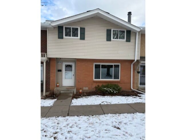 Cherry Creek I two story Townhome - Cherry Creek I  two story Townhome