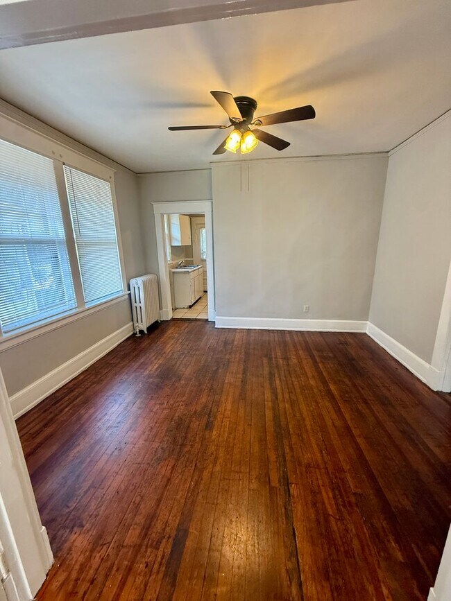 Foto del edificio - 3310 Barton Ave