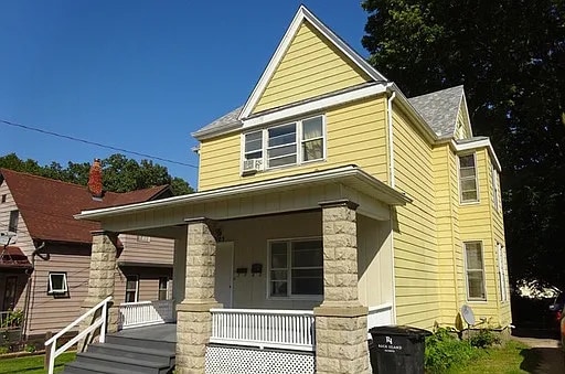 Building Photo - 903 44th St