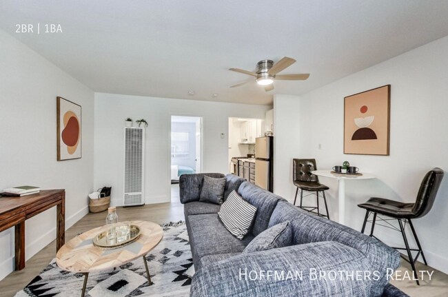 Foto del edificio - 1135 E 18th St