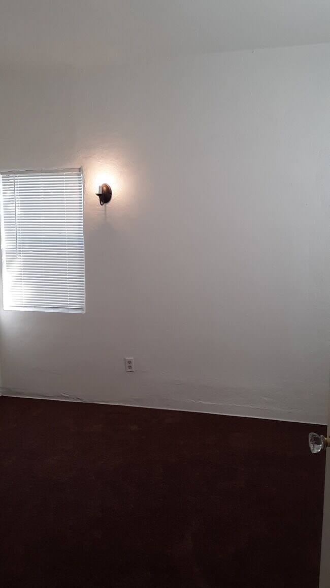 Foto del edificio - 303 N 4th St