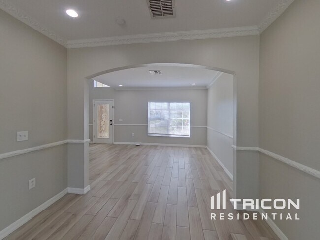 Foto del edificio - 1102 Chesterfield Ct