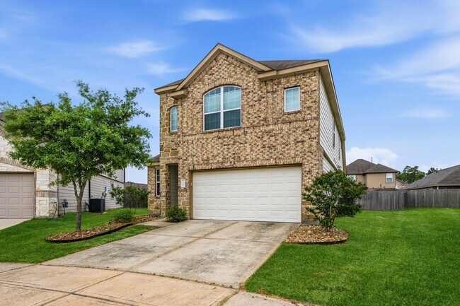 Building Photo - 17606 Virlogeux Ln