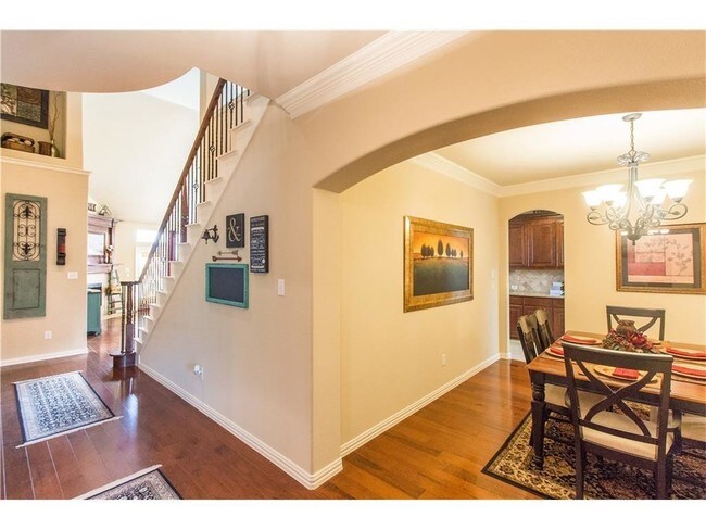 Building Photo - 2101 Bradley Dr