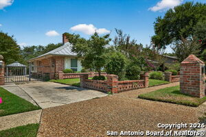 Foto del edificio - 3413 Foxbriar Ln