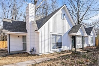 Building Photo - 5833 S Newberry Ln