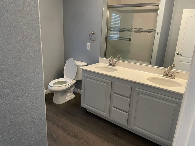 Building Photo - 5781 Cowboy Fiddle Ct