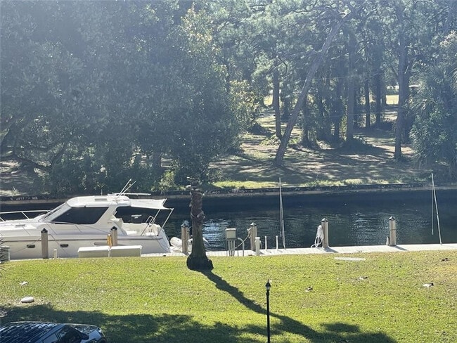 Building Photo - 1000 River Reach Dr