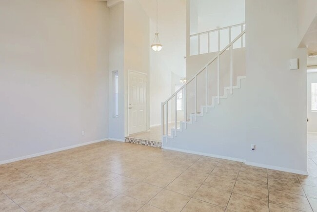 Building Photo - 5829 S 42nd St
