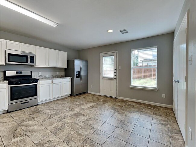 Foto del edificio - 21618 Rain Leaf Ct